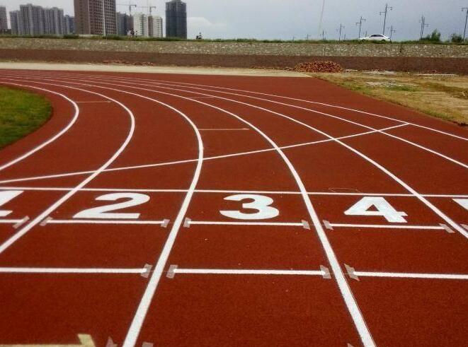 學校、小區(qū)運動場為什么要選擇安康塑膠跑道施工？