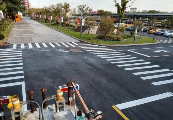 10種常見的道路標(biāo)線，看看你認(rèn)識(shí)多少？